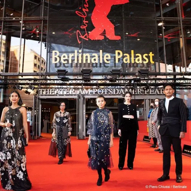 Laura Basuki Raih Silver Bear di Berlinale 2022 lewat Film Before, Now & Then (Nana) 3 Laura Basuki Raih Penghargaan di Berlinale 2020