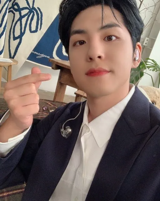Wonpil Umumkan Wamil Lebih Awal Demi Persingkat Masa Hiatus Day6 6 Kim Won-pil, keyboardist band Day6