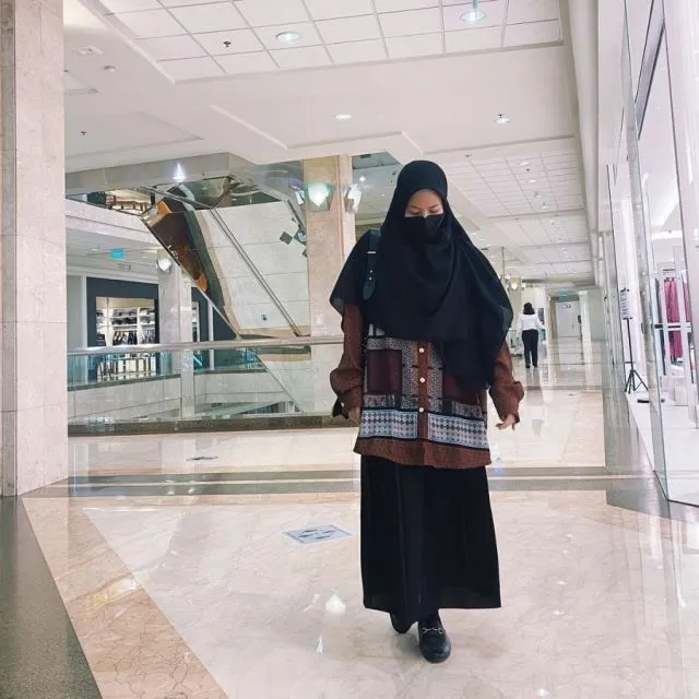 Gaya Fashion ala Natasha Rizky. Nyaman dan Stylish~ 12 Natasha Rizky