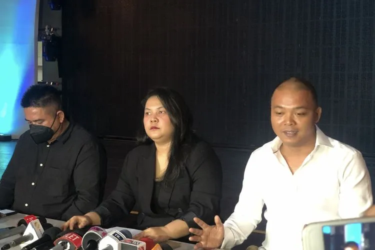Denny Sumargo Digugat Balik Mantan Manajer, Tak Mau Ambil Pusing 6