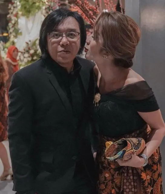 Ari Lasso dan Istri Beda Agama, Tetap Junjung Toleransi dalam Keluarga 6 Ari Lasso dan Vitta Dessy sempat tak direstui