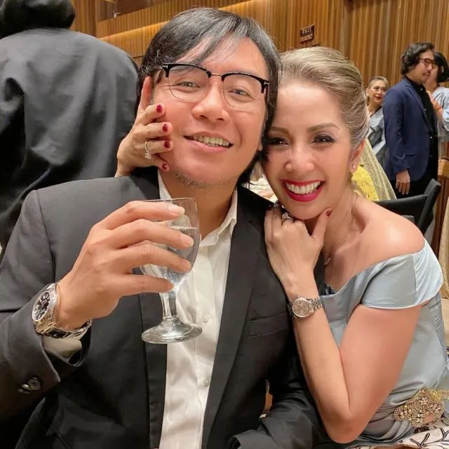 Ari Lasso dan Istri Beda Agama, Tetap Junjung Toleransi dalam Keluarga 7 Pernikahan Ari Lasso dan Vitta Dessy digelar sampai 3 kali