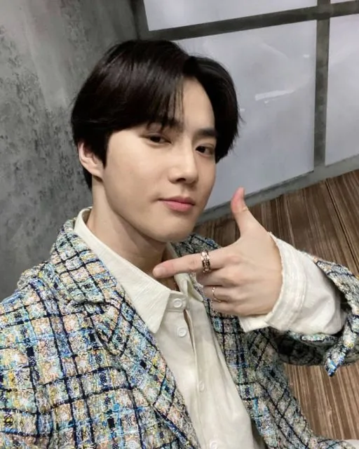 Suho EXO Selesai Wamil, Dipuji Jadi Prajurit Teladan 5 Suho tuai banyak pujian selama wamil