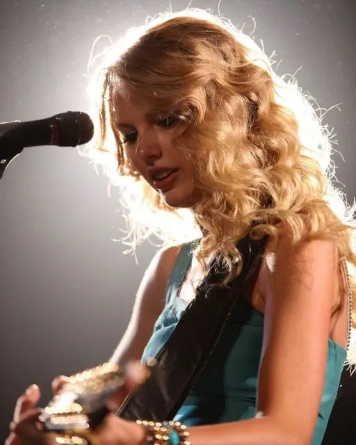 New York University Buka Mata Kuliah Tentang Taylor Swift. Kayak Apa, ya? 3 Mata kuliah Taylor Swift