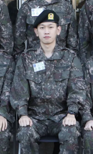 10 Idol Korea yang Selesai Wajib Militer pada 2022. Terbaru ada Suho EXO 18 Idol Korea yang selesaikan wamil 2022