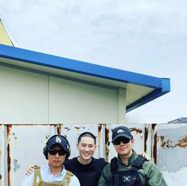 10 Idol Korea yang Selesai Wajib Militer pada 2022. Terbaru ada Suho EXO 13 Idol Korea yang selesaikan wamil 2022