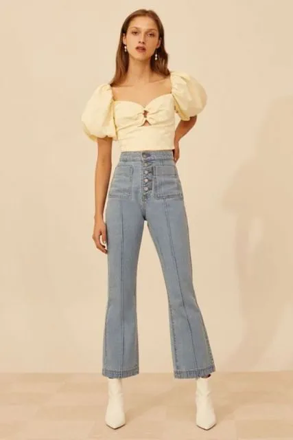 Fashion Item Jadul yang Kembali Hits. Favoritmu yang Mana? 12 Fashion item jadul