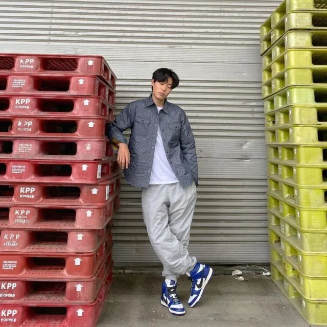 Ide Gaya Kasual ala Ryu Jun-yeol. Bisa kok Diadaptasi Cowok Indonesia~ 15 Ide fashion kasual