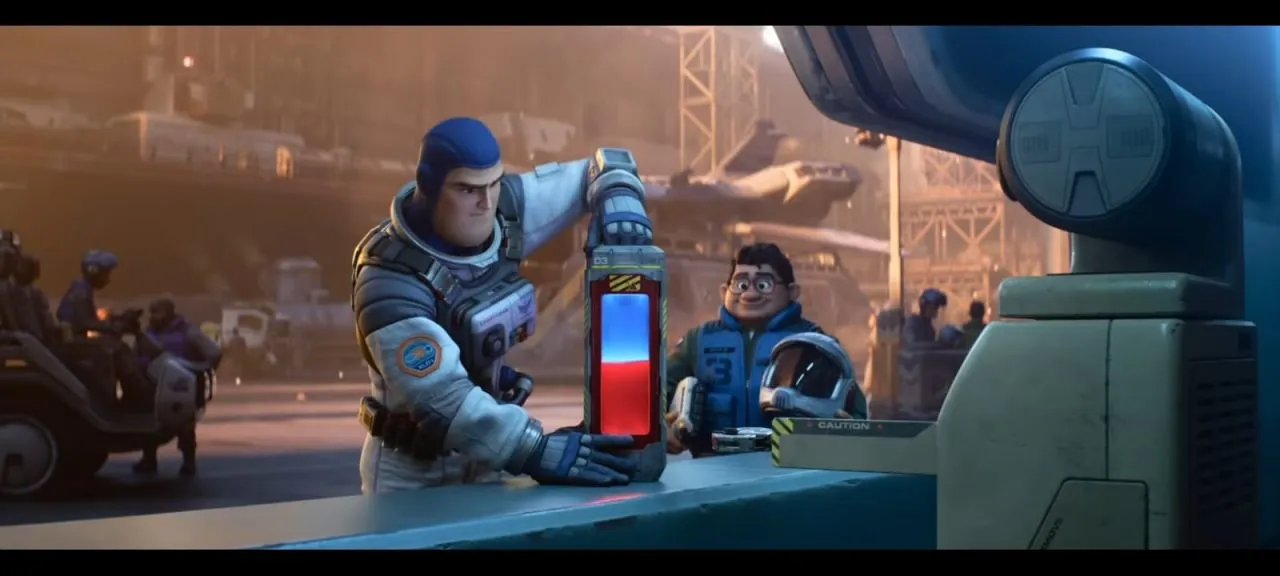 Fakta Menarik Film Lightyear: Suara Baru dari Karakter Buzz 6 Buzz dan rekannya sedang mencoba menemukan sesuatu