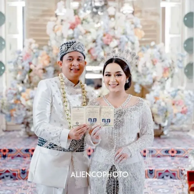 Detail Acara Akad dan Resepsi Pernikahan Adik Ayu Ting Ting. Elegan! 19 Pernikahan adik Ayu Ting Ting