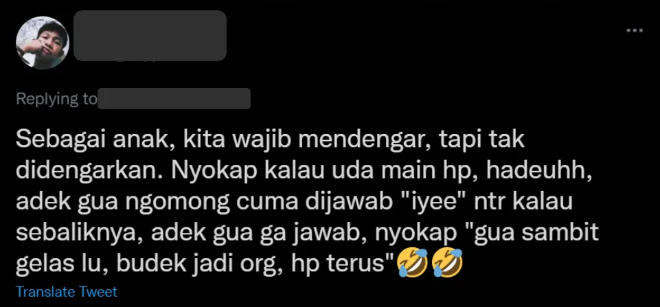 Curhat Kocak Warganet Saat Ngajak Ngobrol Orang Tua yang Sedang Main HP 13 Disambit gelas