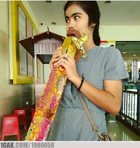 Kado Valentine Kreatif nan Absurd, Auto Gagal Romantis. Jangan Ditiru! 17 kado valentine