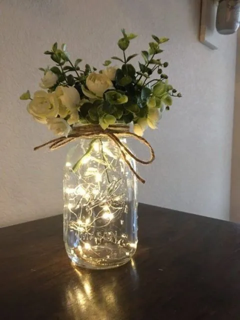 11 Kreasi Lampu Tumblr untuk Kamar Tidur Selain Digantung di Dinding 19 Kreasi lampu tumblr dengan toples