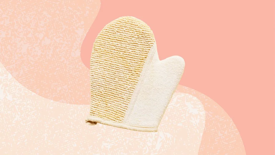 Body Scrub VS Bath Gloves, Mana yang Lebih Efektif Eksfoliasi Kulit? 7 Body scrib vs bath gloves