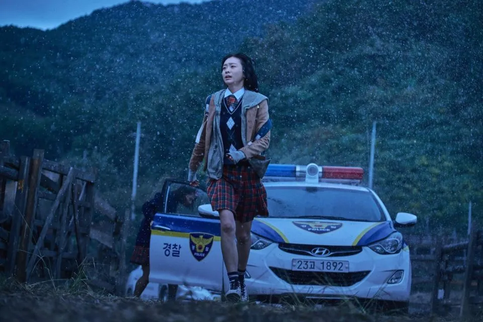 4 Film dan Drama Kim Da Mi, Aktris Baru yang Meroket 6 the witch kim da mi