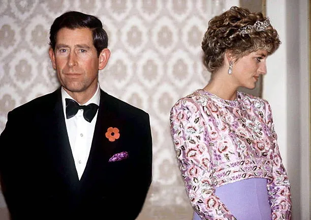 Alasan Putri Diana Tak Mau Lagi Pakai Brand Chanel Usai Bercerai 6 Pangeran Charles dan Putri Diana bercerai