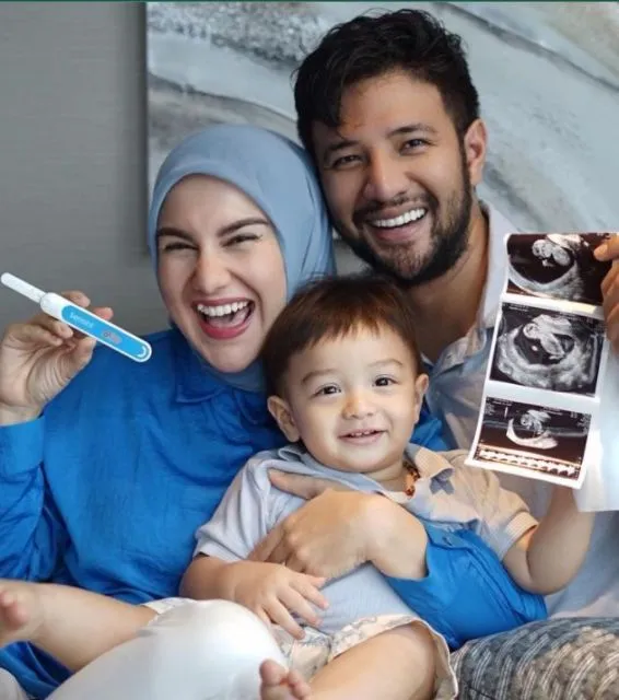 Irish Bella Umumkan Kehamilan Anak Kedua, Beri Kejutan Untuk Ammar Zoni 3 Irish Bella