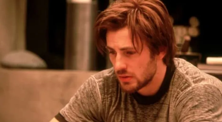 Rekomendasi Film Chris Evans Untuk Kamu yang Baru Ngefans Sama Doi! 11 Chris Evans Berperan Sebagai Syd Dalam Film London (2005)