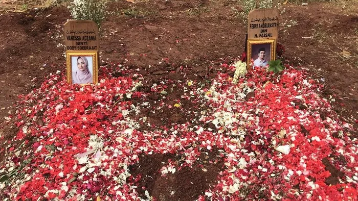 Makam Vanessa Angel Siap Dipindahkan Doddy Sudrajat Usai Acara 100 Harian 5 Makam Vanessa Angel