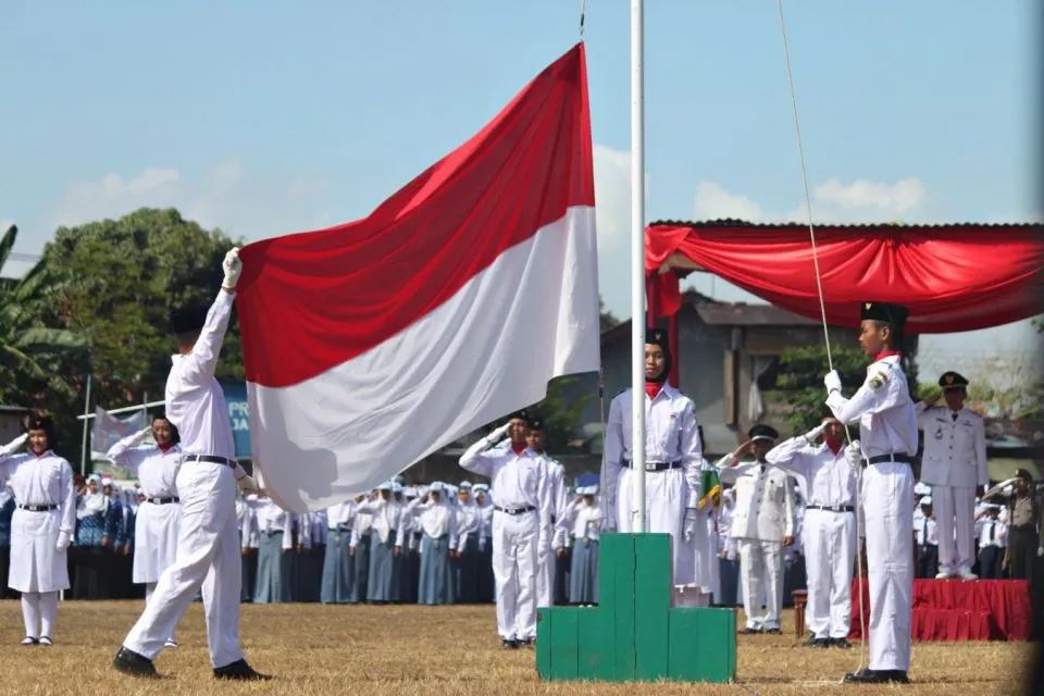 Daftar Tanggal Merah 2022 dan Hari Liburnya 18 Tanggal merah 17 Agustus 2022