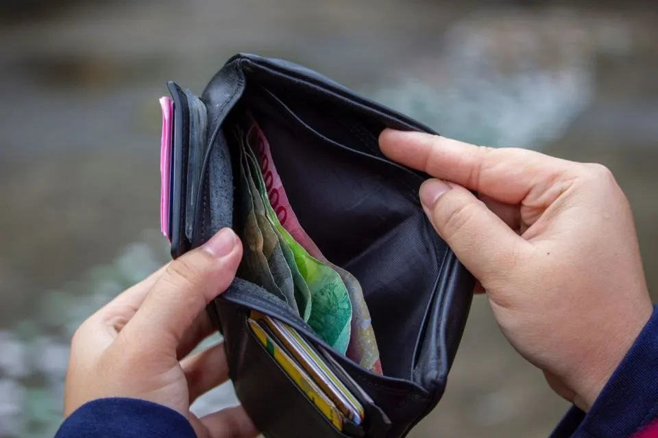 Besaran Denda Bagi Kamu yang Telat Lapor Pajak Tahunan 5 Buka dompet