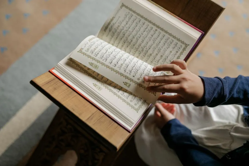 Doa Setelah Membaca Surat Al Waqiah (Arab, Latin & Terjemah) 2 Doa setelah membaca surat al waqiah latin