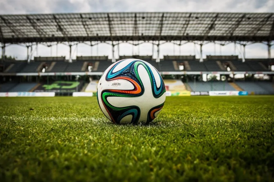 Sederet Tren Bisnis Artis dari Masa ke Masa, Mengikuti Perkembangan Zaman Banget! 8 Klub bola artis