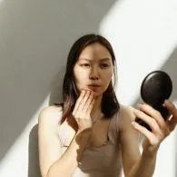 Seringkah Kamu Merasa Kurang dari Orang Lain? Ketahuilah Cara Ini agar Kamu Dapat Mencintai Dirimu Sendiri