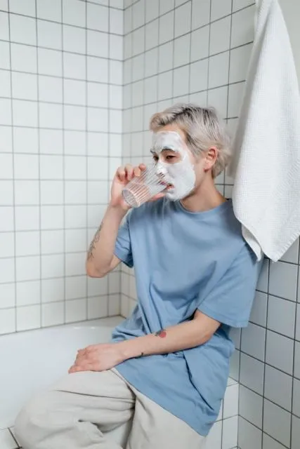 Alasan Konyol Cowok Menolak Skincare-an. Padahal kan Bikin Cakep~ 7 Alasan konyol tolak skincare