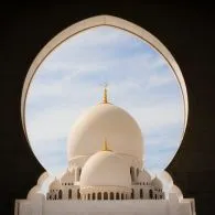 Panduan Solat Istikharah: Tata Cara, Doa, dan Waktu Terbaik