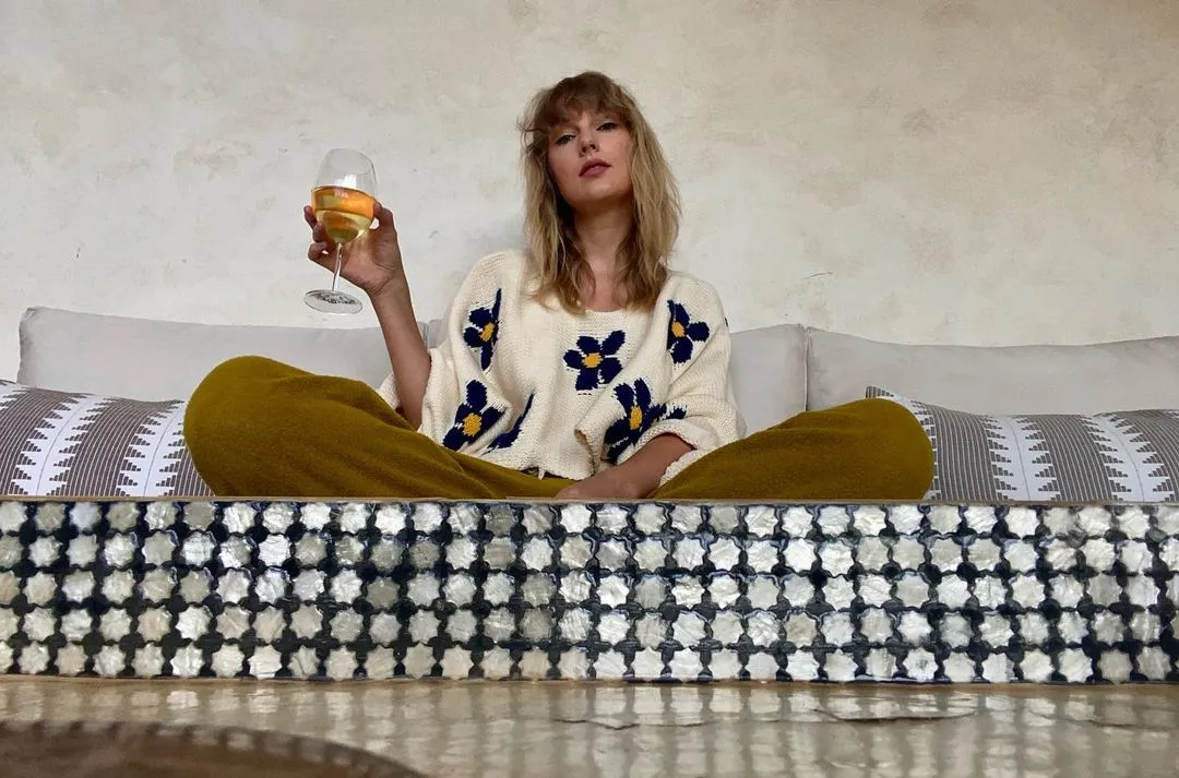 Biodata Taylor Swift, Musisi Amerika yang Karyanya Selalu Relate 3