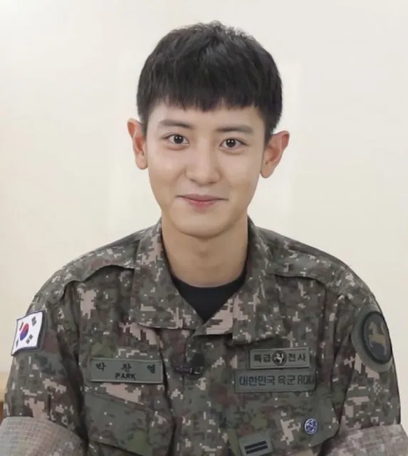 10 Idol Korea yang Selesai Wajib Militer pada 2022. Terbaru ada Suho EXO 19 Idol Korea yang selesaikan wamil 2022