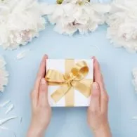 5 Rekomendasi Kado Pernikahan buat Teman