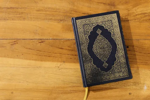 Surat Al Baqarah 285 - 286 Latin, Keutamaan & Cara Mengamalkan 2 al quran