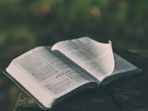 10 Ayat Alkitab Ulang Tahun untuk Orang Terkasih 5 Alkitab