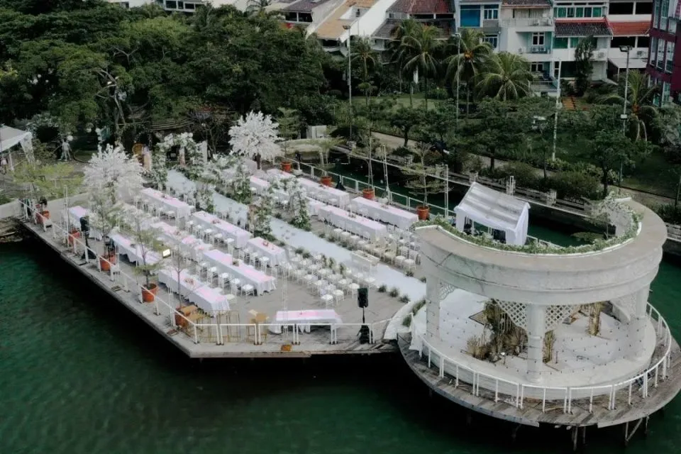 Detail Lamaran Venna Melinda-Ferry Irawan yang Menawan. Romantis! 14