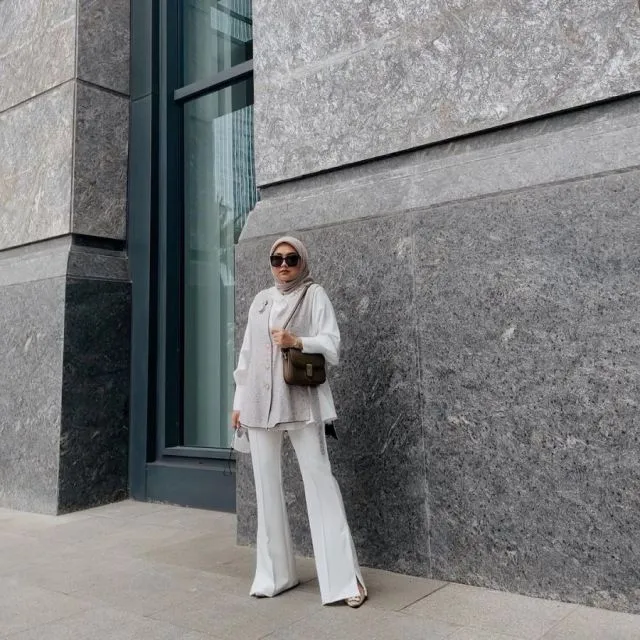 Fashion Item Jadul yang Kembali Hits. Favoritmu yang Mana? 15 Fashion item jadul