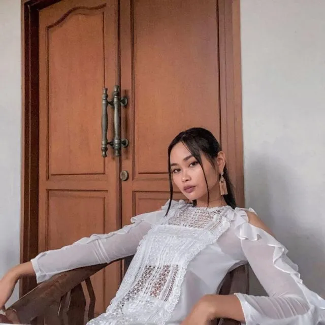 10 Gaya Fesyen ala Sarah Tumiwa, Pemenang Indonesia Next Top Model 2 20 Fesyen Sarah Tumiwa