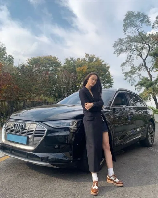 Potret Gaya Cantik Krystal Jung, Pemeran di Drama Crazy Love 17 Potret gaya cantik Krystal Jung