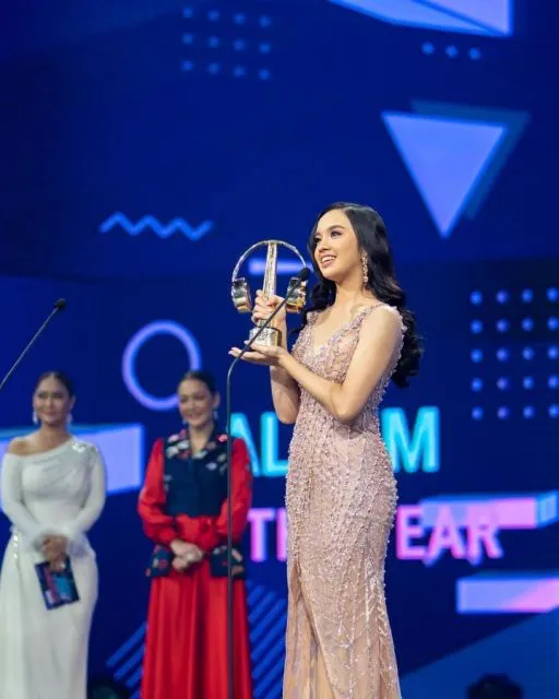 Lyodra Ginting Masuk Daftar Forbes 30 Under 30 Indonesia 2022 2 Lyodra menyabet piala Album of The Year di ajang penghargaan Indonesian Music Awards