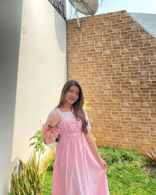 8 Gaya Modis ala Tiara Andini yang Dikabarkan Lagi Dekat dengan Alshad Ahmad 12 Tiara Andini