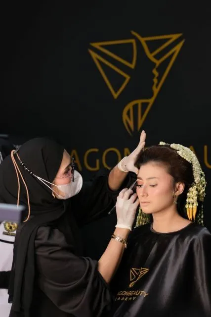 Buat yang Mau Jadi MUA, Paragon Gelar Grand launching Paragon Beauty Academy