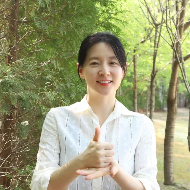 Deretan Artis Korea Selatan yang Gemar Donasi hingga Milliaran Rupiah 10 Lee Young Ae