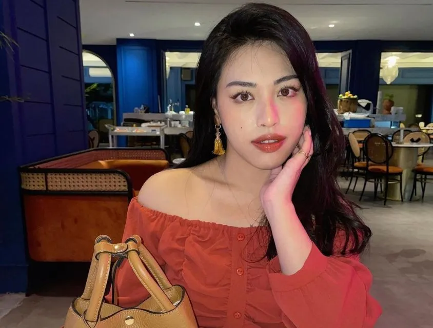 Potret Gaya Chic Kamasean Idol di Berbagai Acara. Gemas! 12 kamasean