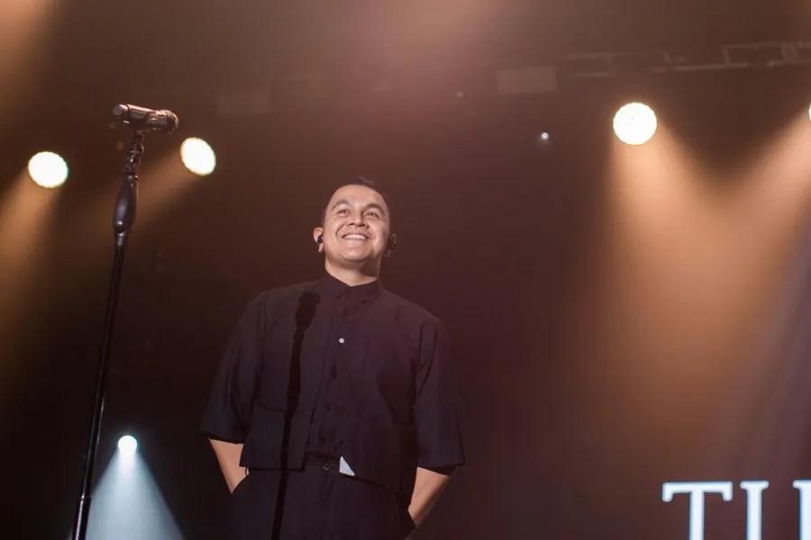 Konser Tulus di Bandung Dibubarkan, Alasannya Karena Tak Kantongi Izin 4 Konser Tulus di Bandung dibubarkan petugas karena tidak kantongi izin