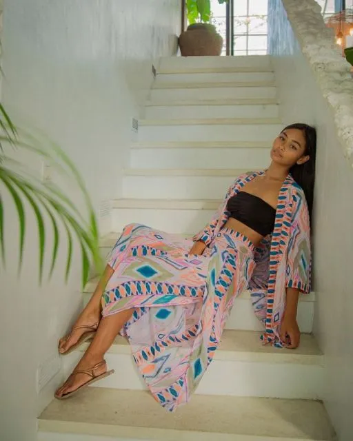 10 Gaya Fesyen ala Sarah Tumiwa, Pemenang Indonesia Next Top Model 2 13 Fesyen Sarah Tumiwa