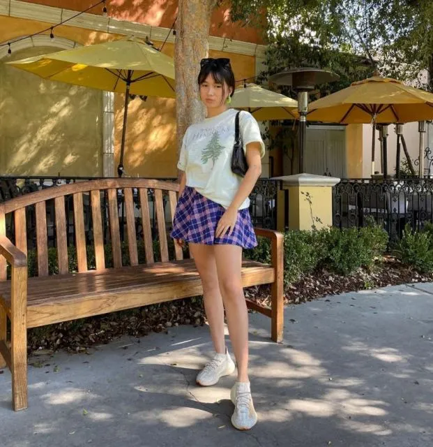 Gaya Fesyen Niki Zefanya, Penyanyi Indonesia Terbanyak Didengar di Spotify 12 Fesyen Niki Zefanya