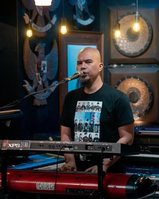 Ahmad Dhani Keluar dari LMK WAMI, Bakal Urus Sendiri Royalti Lagunya 3 Ahmad Dhani Bakal Tagih Royalti Sendiri dari Televisi yang Gunakan Lagunya Usai Keluar dari LMK WAMI