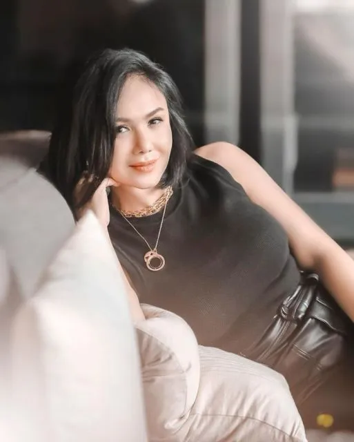Yuni Shara Sudah Nyaman Sendiri, Merasa Tak Wajib Menikah Lagi 4 Yuni Shara betah sendiri