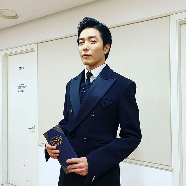 7 Fakta Peran Kim Jae Wook di Drama Crazy Love, Jadi CEO dan Ahli Matematika 10 7 Fakta menarik peran Kim Jae Wook di drama Crazy Love
